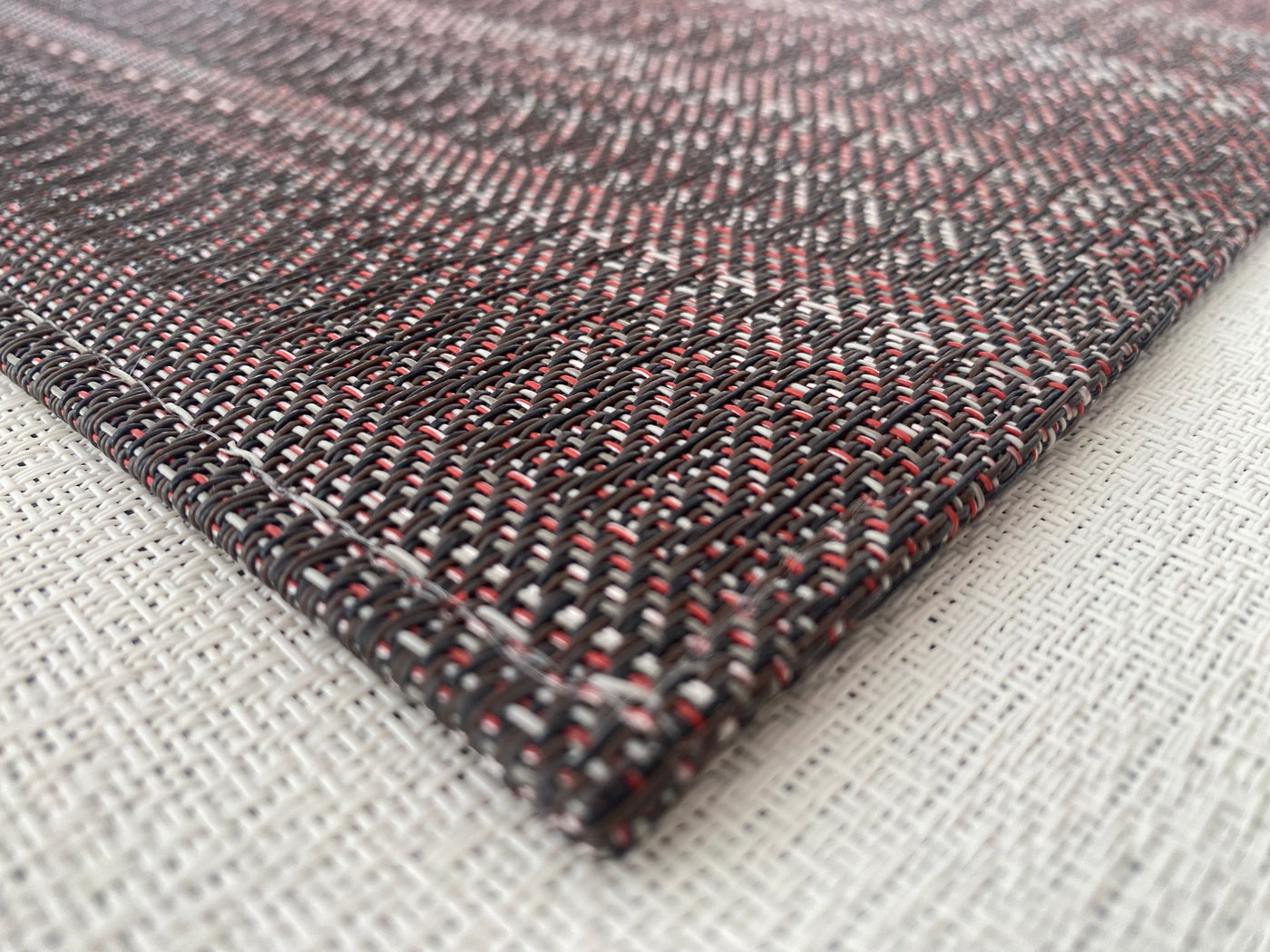 Alfombra vinilo premium trenzada - Confort Alfombras - Interior y Exterior - Fácil Limpieza - MOD DB5158A   Confort alfombras Vinilo Fácil limpieza